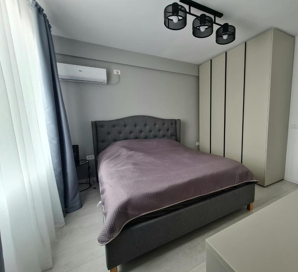 Dolphin Apartment Near Neversea Beach Konstanca Kültér fotó